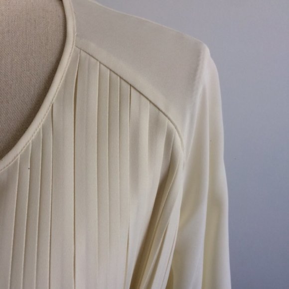 J Peterman Ivory Pleated Blouse M - Picture 9 of 12